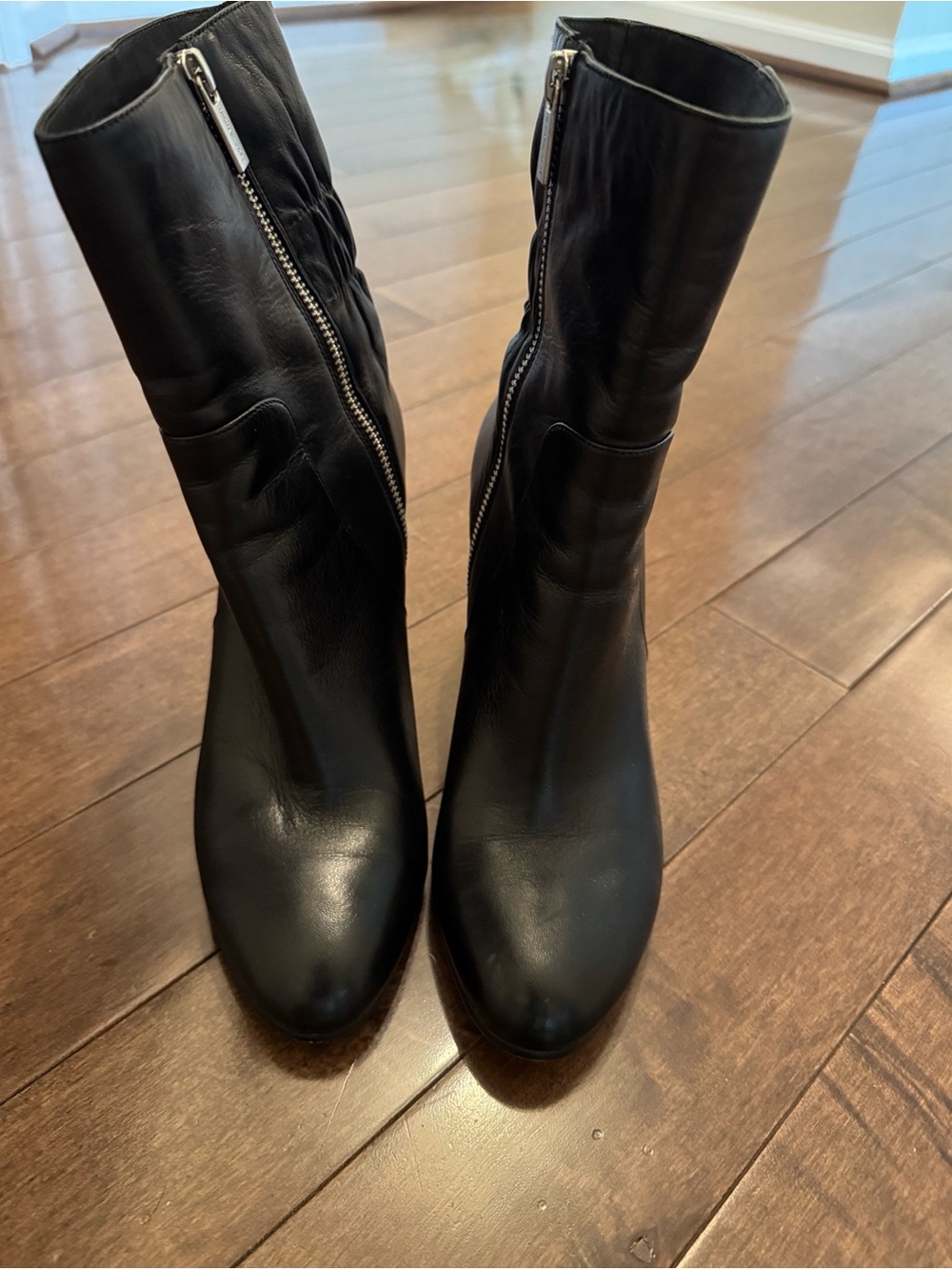 Michael Kors Dolores Bootie Leather Heeled Booties in Black US 8.5M
